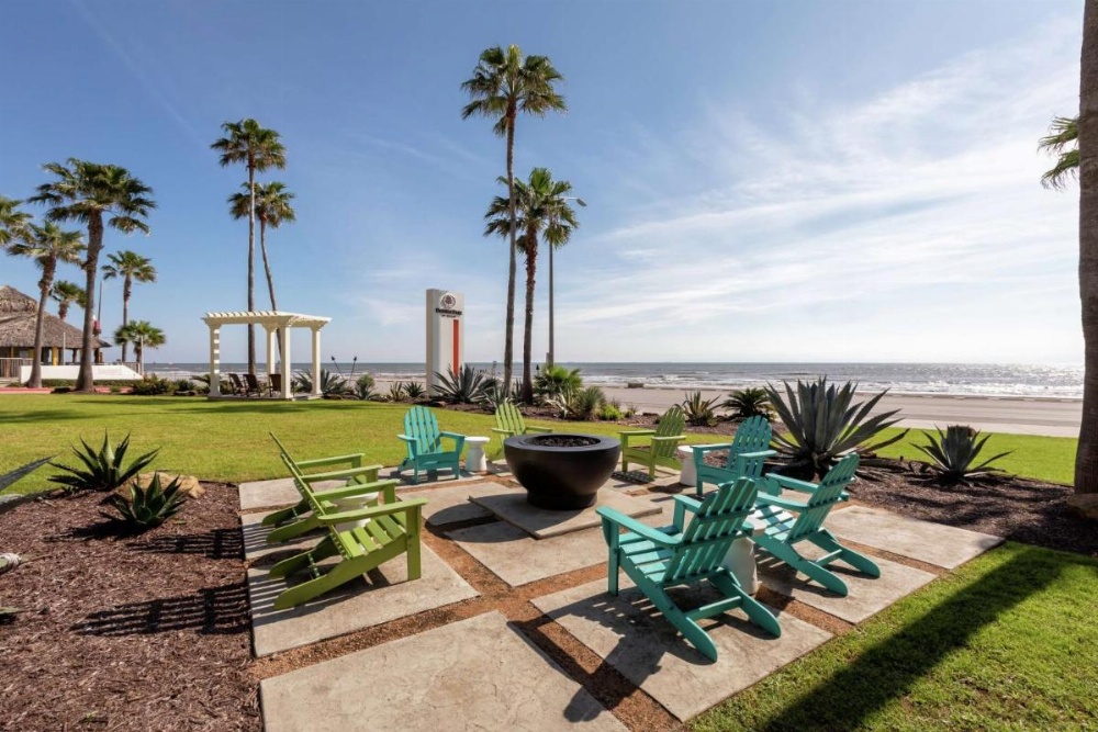 DoubleTree By Hilton Hotel Galveston Beach
